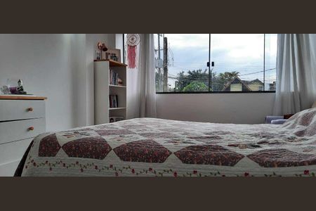 Quarto 1 de casa para alugar com 4 quartos, 300m² em Xaxim, Curitiba