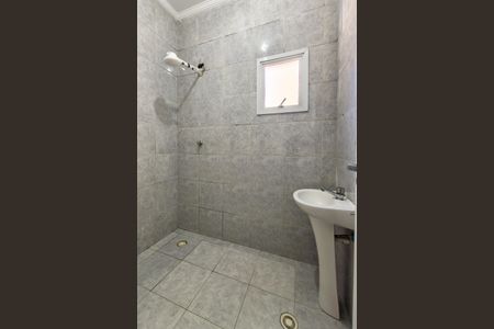 Casa de condomínio para alugar com 70m², 2 quartos e 1 vaga Casa de condomínio para alugar com 70m², 2 quartos e 1 vagaBanheiro da Suíte 2