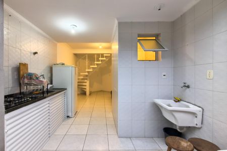 Casa de condomínio para alugar com 70m², 2 quartos e 1 vaga Casa de condomínio para alugar com 70m², 2 quartos e 1 vagaCozinha/área de serviço