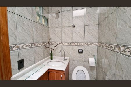 Casa à venda com 120m², 3 quartos e 1 vagaBanheiro