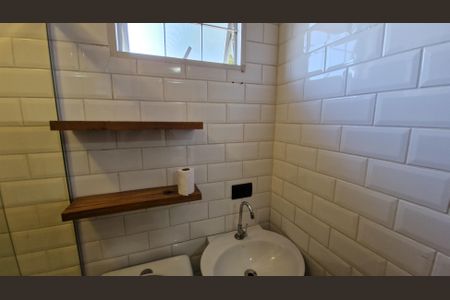 Casa à venda com 120m², 3 quartos e 1 vagaBanheiro