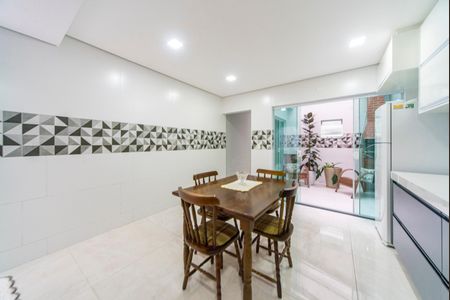 Casa à venda com 108m², 2 quartos e 1 vagaCozinha 