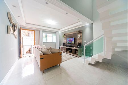 Casa à venda com 108m², 2 quartos e 1 vagaSala