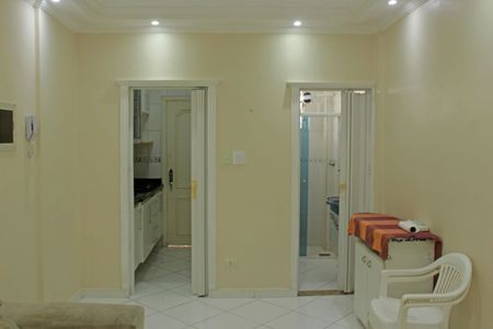 Sala de kitnet/studio para alugar com 1 quarto, 30m² em Ponta da Praia, Santos
