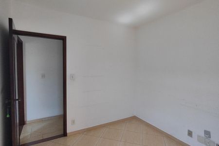 Casa à venda com 180m², 4 quartos e 3 vagas Casa à venda com 180m², 4 quartos e 3 vagasQuarto 1