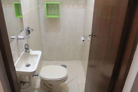 Casa à venda com 180m², 4 quartos e 3 vagasLavabo 2