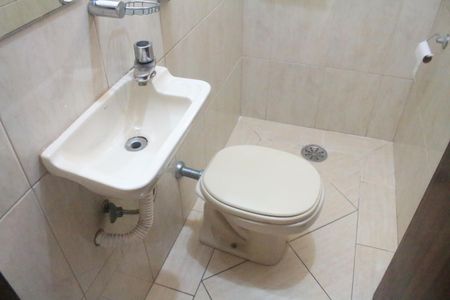 Casa à venda com 180m², 4 quartos e 3 vagasLavabo 2