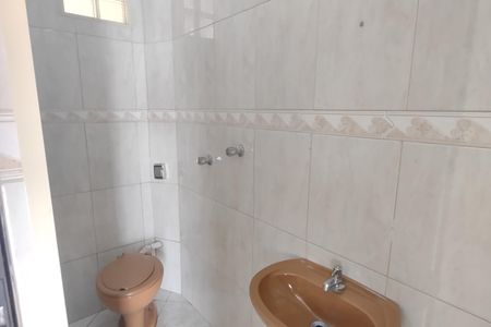 Casa à venda com 180m², 4 quartos e 3 vagas Casa à venda com 180m², 4 quartos e 3 vagasLavabo 1