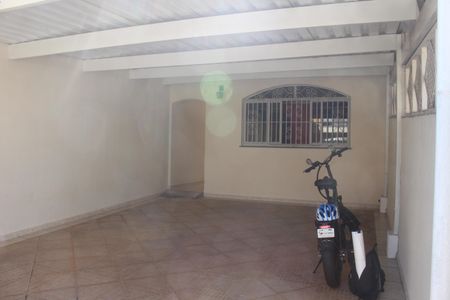 Casa à venda com 180m², 4 quartos e 3 vagasGaragem