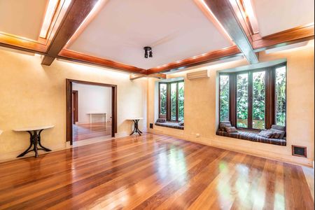 Casa à venda com 4 quartos, 570m² em Jardim Paulista, São Paulo