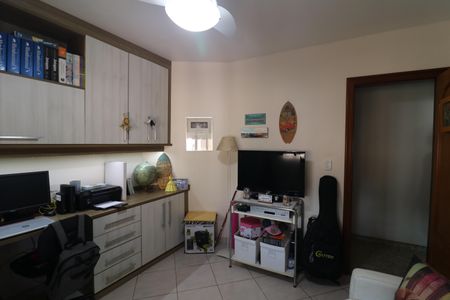 Apartamento à venda com 198m², 4 quartos e 3 vagasQuarto