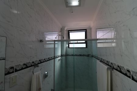 Apartamento à venda com 198m², 4 quartos e 3 vagasBanheiro Social