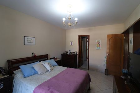 Apartamento à venda com 198m², 4 quartos e 3 vagasSuite 1