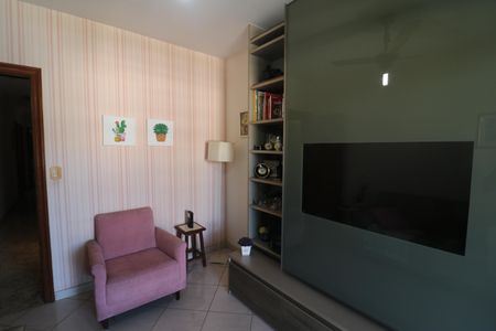 Apartamento à venda com 198m², 4 quartos e 3 vagasQuarto 2