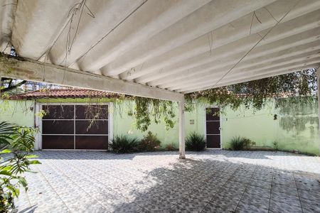 Casa à venda com 383m², 3 quartos e 4 vagasGaragem