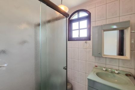 Casa à venda com 383m², 3 quartos e 4 vagasBanheiro da Suíte