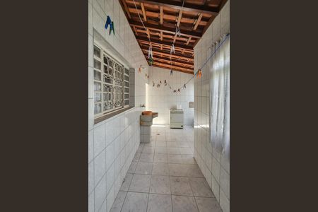 Casa à venda com 383m², 3 quartos e 4 vagasÁrea de Serviço