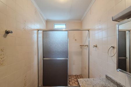 Casa à venda com 383m², 3 quartos e 4 vagasBanheiro Social