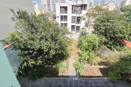 Casa à venda com 383m², 3 quartos e 4 vagasÁrea de Serviço - vista