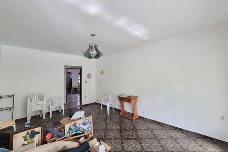 Casa à venda com 383m², 3 quartos e 4 vagasSala