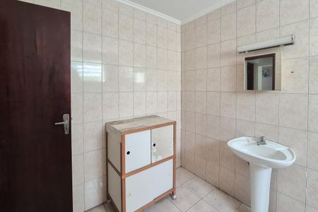 Casa à venda com 383m², 3 quartos e 4 vagasEdícula - banheiro