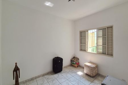 Casa à venda com 383m², 3 quartos e 4 vagasQuarto