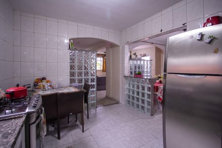 Casa para alugar com 250m², 3 quartos e 1 vagaCozinha