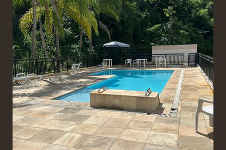 Apartamento à venda com 44m², 2 quartos e sem vagaÁrea comum - Piscina