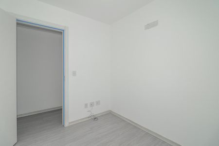 Quarto 2 de apartamento para alugar com 2 quartos, 74m² em Santa Cecília, Porto Alegre