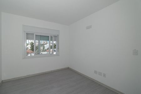 Quarto de apartamento para alugar com 2 quartos, 74m² em Santa Cecília, Porto Alegre