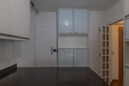 Apartamento para alugar com 100m², 4 quartos e 2 vagas Apartamento para alugar com 100m², 4 quartos e 2 vagasCozinha