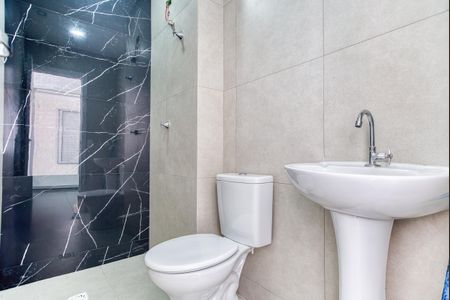 Apartamento à venda com 70m², 2 quartos e 1 vaga06banheiros001.jpg