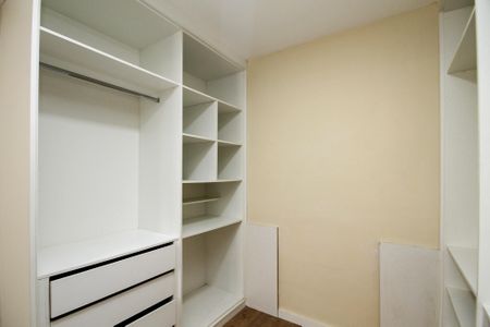Apartamento para alugar com 59m², 2 quartos e 1 vagaCloset Quarto 2