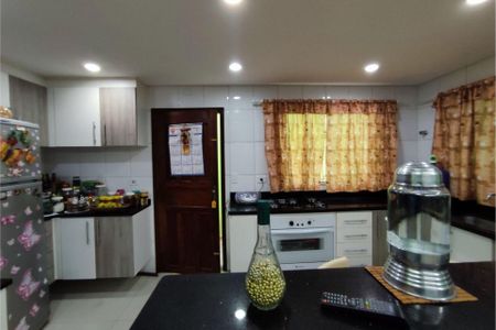 Casa à venda com 2 quartos, 65m² em Vila Euthalia, São Paulo