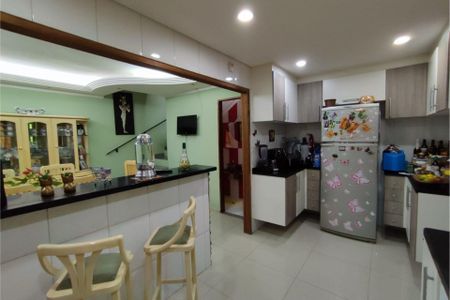 Casa à venda com 2 quartos, 65m² em Vila Euthalia, São Paulo