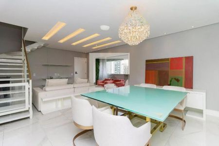 Apartamento à venda com 280m², 3 quartos e 4 vagas