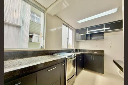Apartamento para alugar com 2 quartos, 120m² em Santo Antônio, Belo Horizonte
