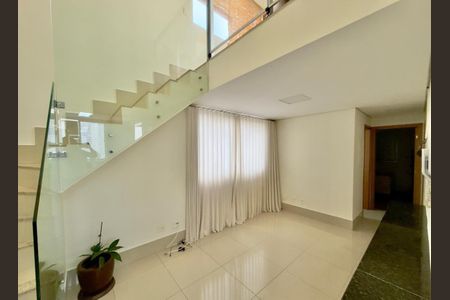 Apartamento para alugar com 2 quartos, 120m² em Santo Antônio, Belo Horizonte