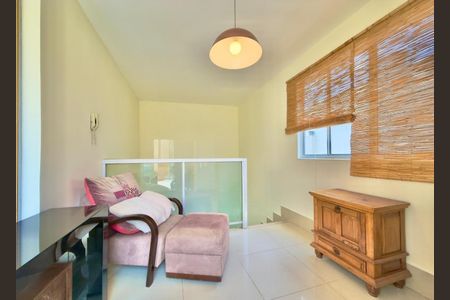 Apartamento para alugar com 2 quartos, 120m² em Santo Antônio, Belo Horizonte