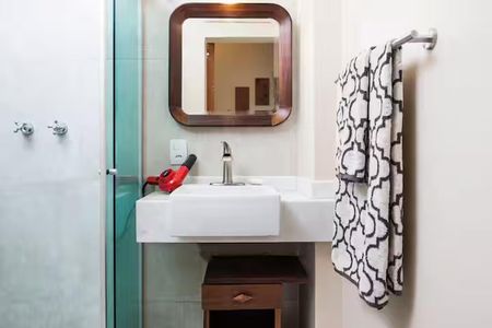 Apartamento para alugar com 85m², 2 quartos e sem vaga Apartamento para alugar com 85m², 2 quartos e sem vagaBanheiro