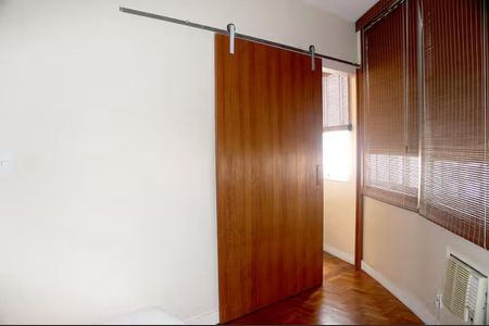 Apartamento para alugar com 85m², 2 quartos e sem vaga Apartamento para alugar com 85m², 2 quartos e sem vagaQuarto