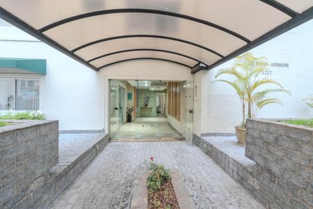 Apartamento à venda com 43m², 1 quarto e 1 vaga Apartamento à venda com 43m², 1 quarto e 1 vagaFachada