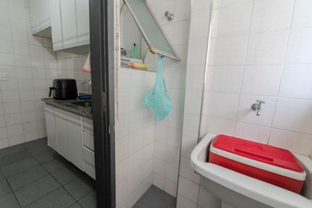 Apartamento à venda com 43m², 1 quarto e 1 vaga Apartamento à venda com 43m², 1 quarto e 1 vagaÁrea de Serviço