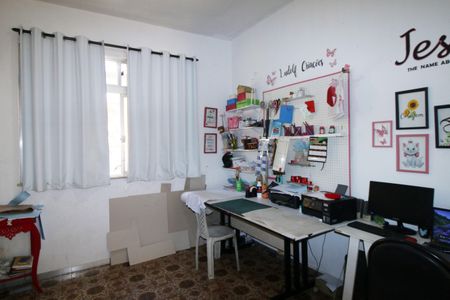 Casa à venda com 110m², 4 quartos e 3 vagasQuarto 4