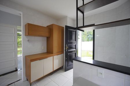Casa para alugar com 150m², 2 quartos e 2 vagas Casa para alugar com 150m², 2 quartos e 2 vagasCozinha