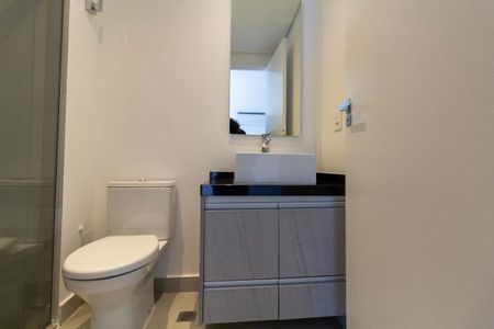 Banheiro de kitnet/studio para alugar com 1 quarto, 32m² em Vila Gomes Cardim, São Paulo