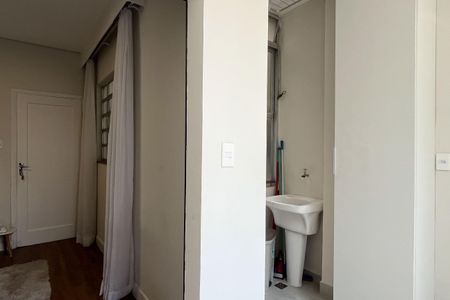 Apartamento para alugar com 55m², 2 quartos e sem vagaCozinha e Área de Serviço