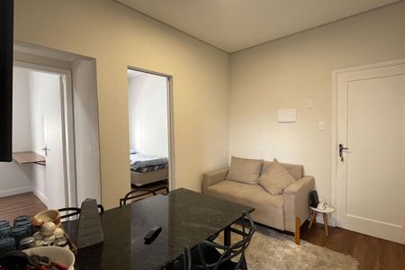Sala de apartamento para alugar com 2 quartos, 55m² em Embaré, Santos