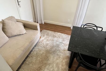 Sala de apartamento para alugar com 2 quartos, 55m² em Embaré, Santos