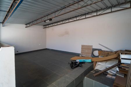 Casa para alugar com 180m², 3 quartos e 1 vaga Casa para alugar com 180m², 3 quartos e 1 vagaTerraço